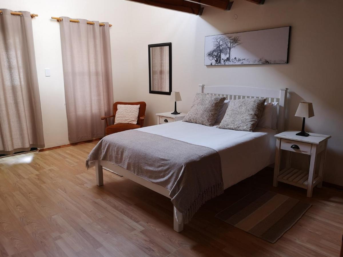 Tortoise Trail Lodge Langebaan Extérieur photo