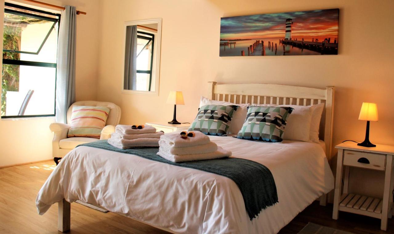 Tortoise Trail Lodge Langebaan Extérieur photo